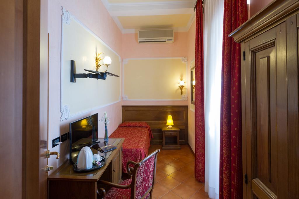 Hotel California Florenz Exterior foto